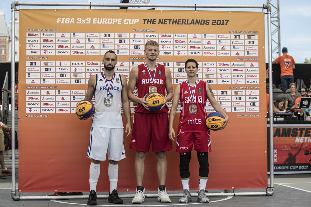 Нижегородский баскетболист стал лучшим снайпером на чемпионате Европы - фото 1