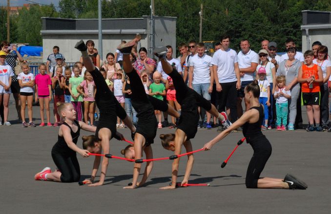 Елизавета Солонченко дала старт Дню физкультурника в Автозаводском районе (ФОТО) - фото 17