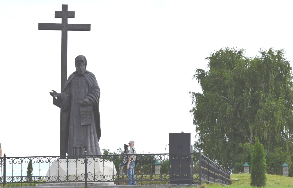 Памятник преподобному Макарию Желтоводскому открыли в Лысковском районе (ФОТО) - фото 2