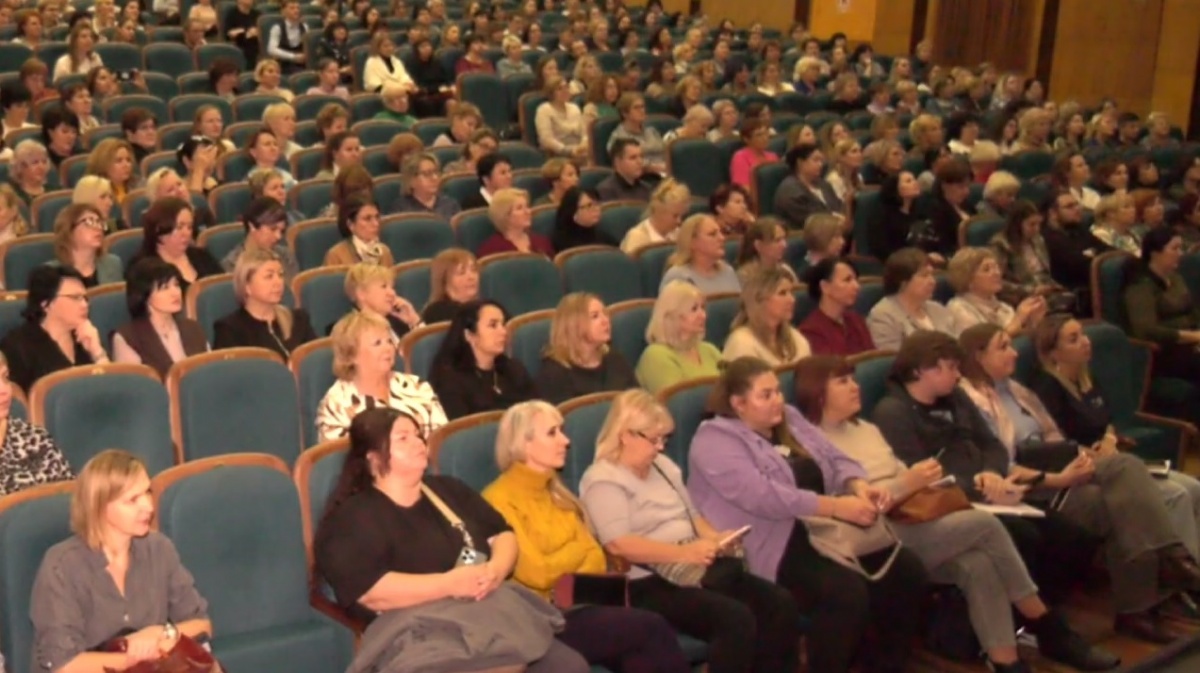 Семинар о деструктивном поведении детей и подростков прошел в Дзержинске - фото 1