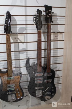 Гитара Высоцкого и барабан &laquo;Любэ&raquo;: музей музыки открылся в Нижнем Новгороде - фото 72