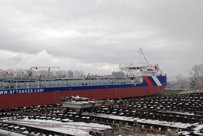 Третий танкер-химовоз нового поколения спущен на воду в Нижнем Новгороде (ФОТО) - фото 24
