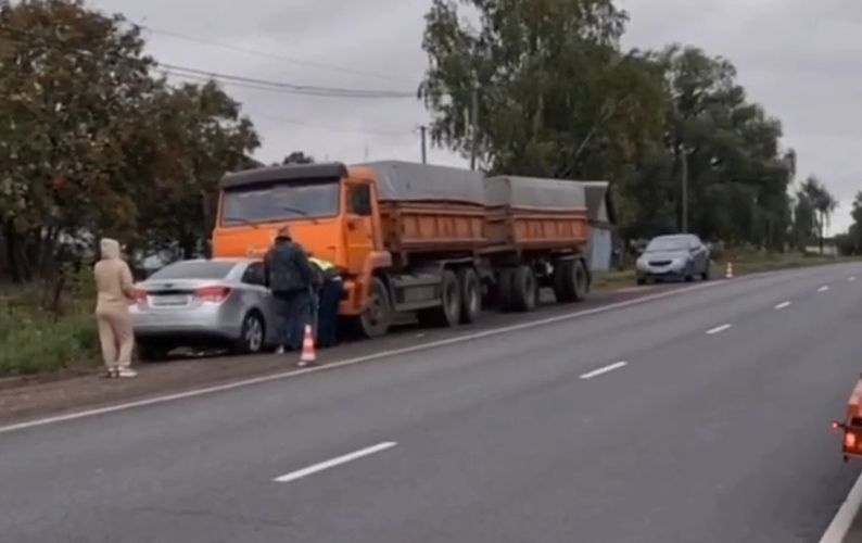 Два человека пострадали в ДТП из-за уснувшего водителя в Нижегородской области - фото 1