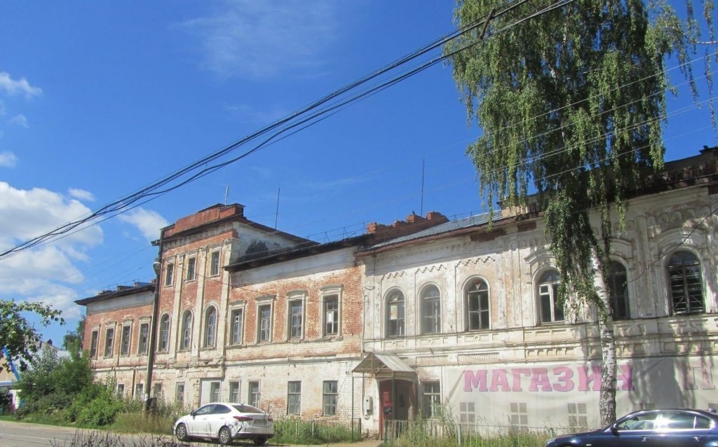 Изъятую у собственника историческую гимназию в Лыскове  выставят на торги - фото 1