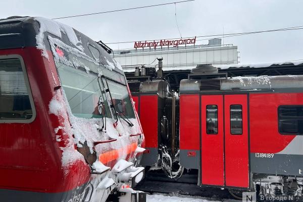 Поезда до Нижнего Новгорода задерживаются из-за схода вагонов под Кировом