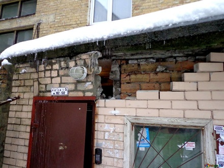 Прокуратура требует установить разумные сроки расселения дома в Ленинском районе
