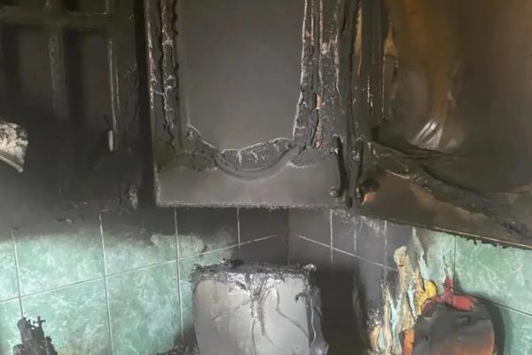 Более 20 человек эвакуировали из многоэтажки на Бору: причина