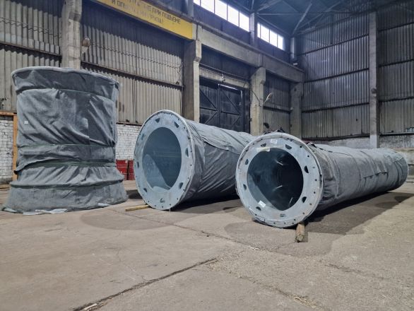 Первые опоры канатной дороги через Оку прибыли в Нижний Новгород - фото 3