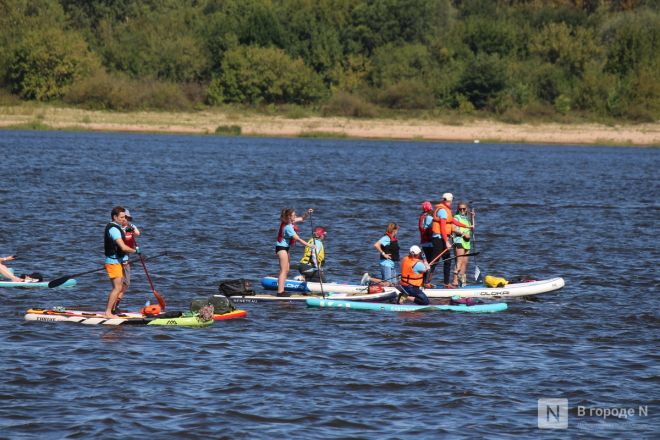 75 яхт и более 500 сапов вышли на Волгу в Нижнем Новгороде в День города - фото 63