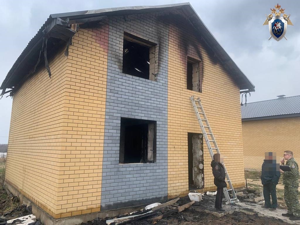 Строитель погиб на пожаре в строящемся доме в Кстовском районе - фото 1
