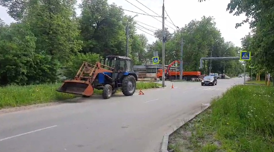 13-летняя девочка попала под колеса трактора в Нижнем Новгороде - фото 1