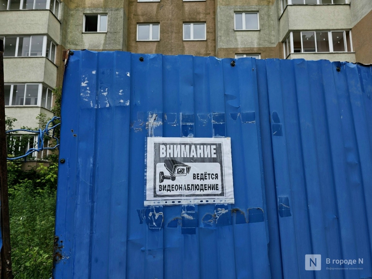 «Строили для военных». Две жуткие заброшки в центре Нижнего Новгорода пугают людей — что там происходит - фото 40