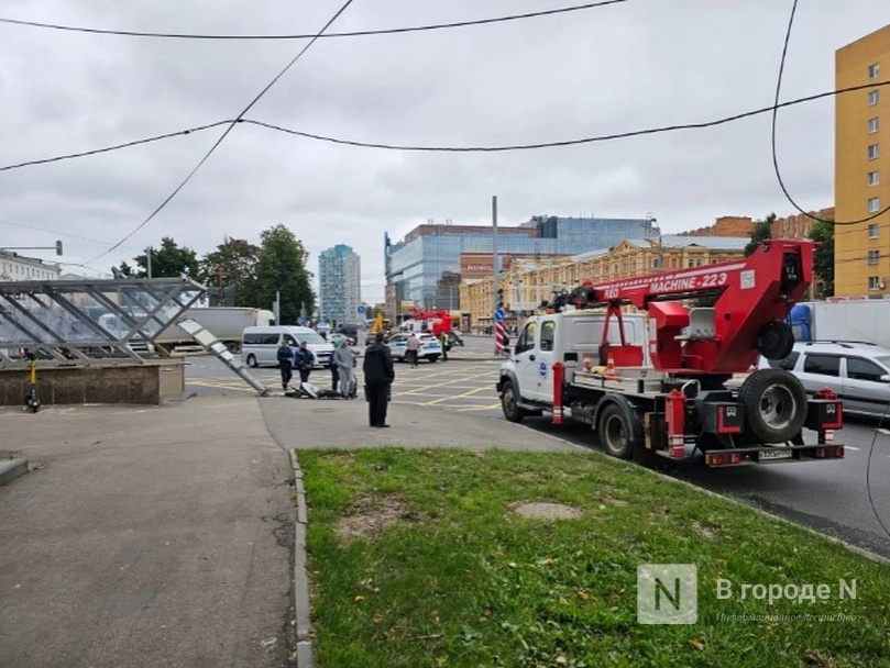 Опубликованы фото с места ДТП на площади Лядова в Нижнем Новгороде - фото 1