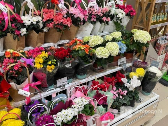 Мужчины, готовьтесь. Рассказываем, сколько стоят цветы к 8 марта в Нижнем Новгороде - фото 91