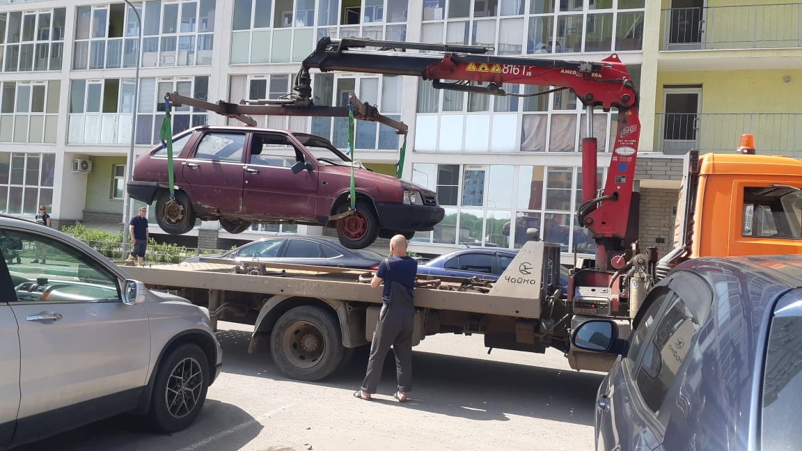 Около 80 брошенных машин выявили в Автозаводском районе с начала года