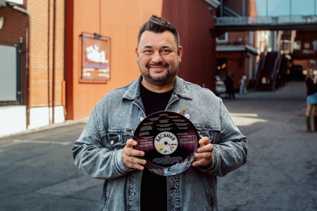 Смотрим и поем: секреты сериала &laquo;ВИА &ldquo;Васильки&rdquo;&raquo; для Wink.ru - фото 6