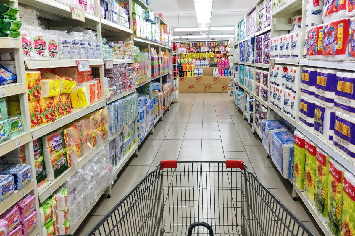Супермаркеты пожаловались на то, что у россиян нет денег  - фото 1