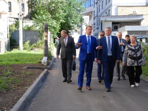 Сергей Белов оценил работы по благоустройству дворов Нижегородского района (ФОТО)