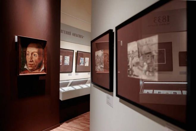 Сергей Безруков посетил новую выставку о Пушкине в нижегородском Болдино - фото 3