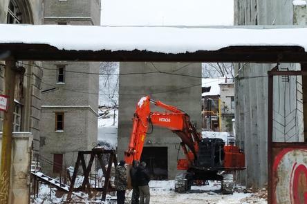 До лета продлится снос элеватора мукомольного завода под метромостом в Нижнем Новгороде