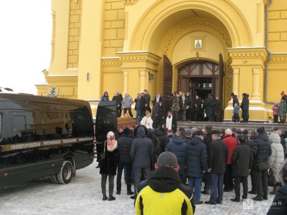 Сенатора от Нижегородской области Владимира Лебедева похоронили в Великовском - фото 3