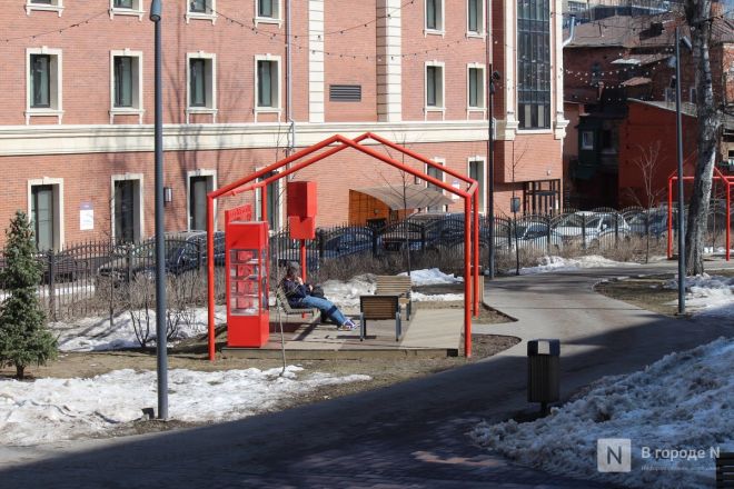 Трещит по швам: как выглядит центр Нижнего Новгорода после аномальной зимы — фоторепортаж - фото 36