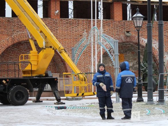 Нижегородский кремль начали украшать к Новому году - фото 4