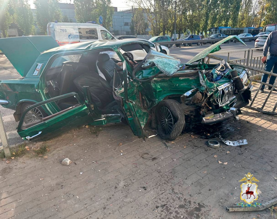 Водитель Porsche устроил массовое ДТП с погибшим в Нижнем Новгороде - фото 1