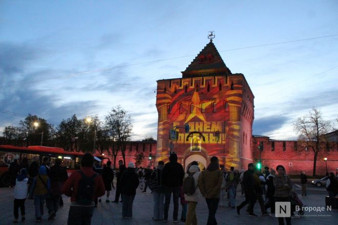 Без парада и салюта: как прошел День Победы в Нижнем Новгороде — фоторепортаж - фото 68