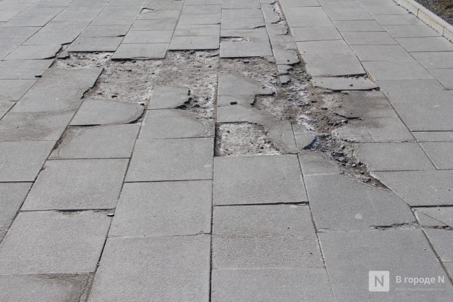 Брусчатка снова разрушается в центре Нижнего Новгорода - фото 2