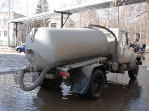 Около гаражей в Сормове незаконно сливали фекалии