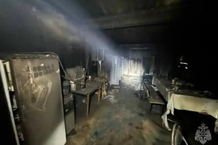 Мощный пожар произошел в промышленной зоне в Нижнем Новгороде