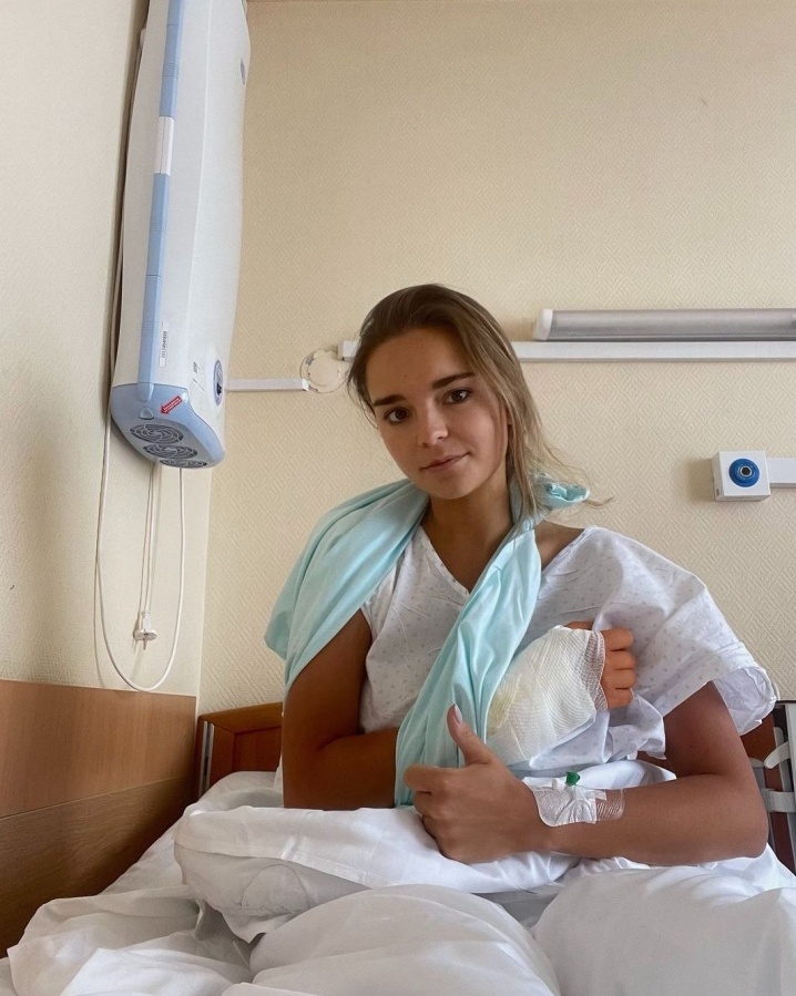 Нижегородская гимнастка Дина Аверина перенесла операцию - фото 1