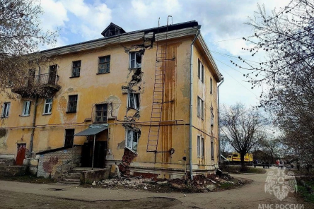 ЧП с треснувшим домом в Балахне закончилось уголовным делом