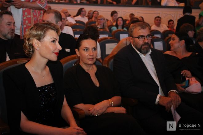 Знаменитости здесь: фоторепортаж с открытия &laquo;Горький fest&raquo; в Нижнем Новгороде - фото 73